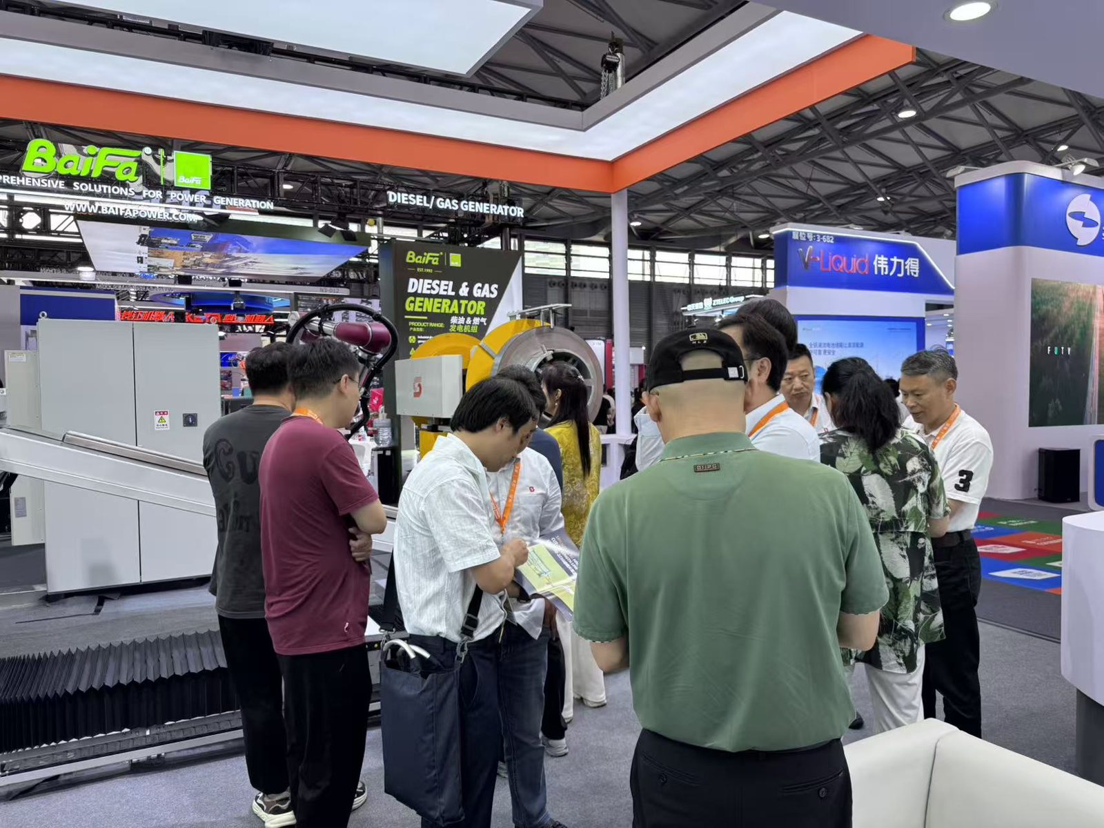 Visitors at the SREE stand at EPOWER 2026, Shanghai